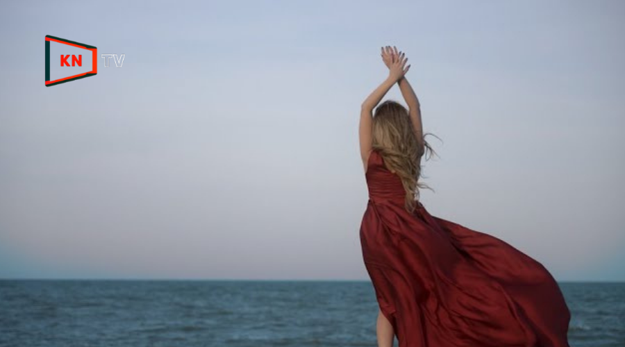 Sofi Fayro – Dünyam OldunSofi Fayro – Dünyam Oldun